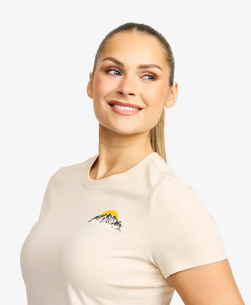 Easy Mountain Slim Fit T-shirt Women
